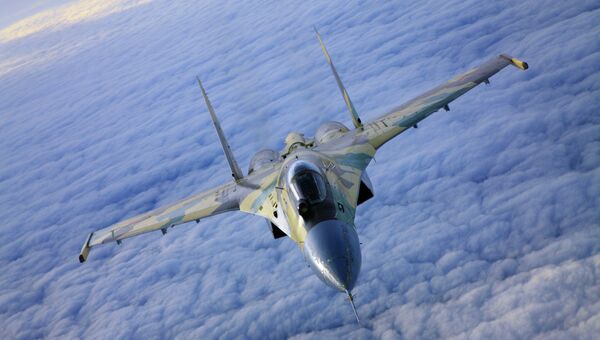 Многоцелевой истребитель Су-35. Архивное фото