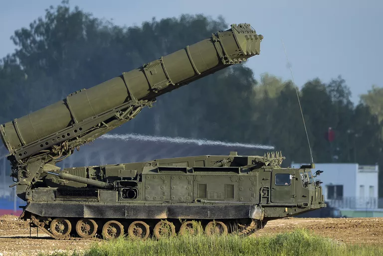 Российская система ПВО С-300ВМ Антей-2500 Российская система ПВО С-300ВМ Антей-2500