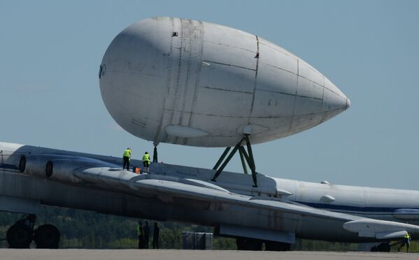 Участники МАКС-2015 готовят тяжёлый транспортный самолёт ВМ-Т Атлант