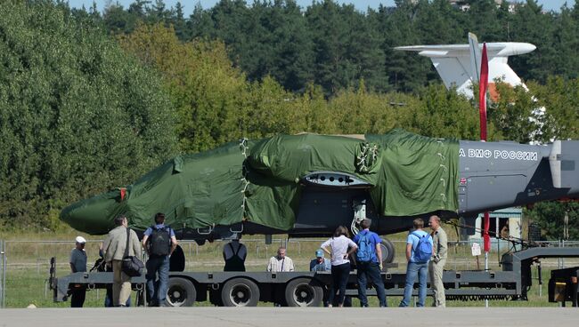 Участники МАКС-2015 готовят технику к летной программе Международного авиационно-космического салона МАКС-2015.