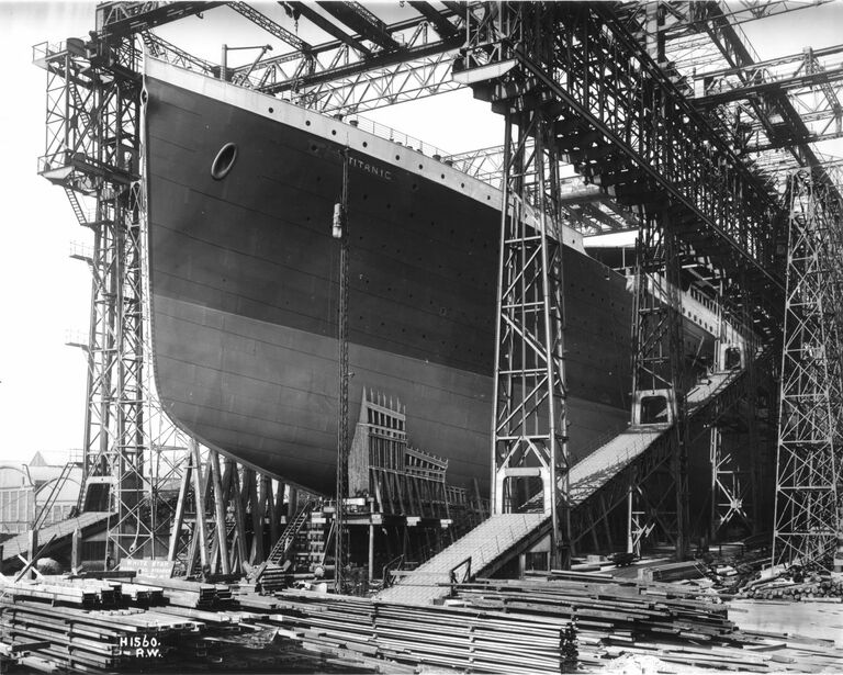 Подготовка Титаника к спуску на воду. 1911 год