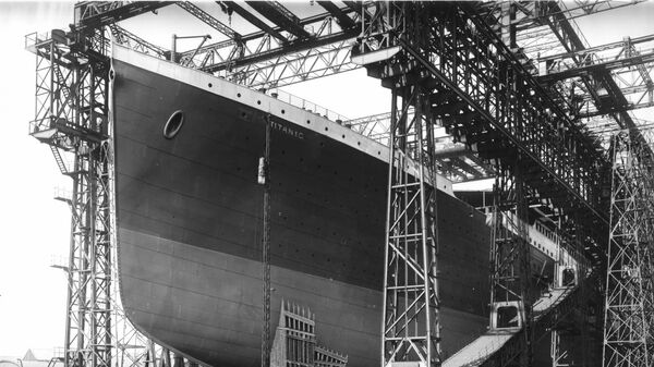 Подготовка Титаника к спуску на воду. 1911 год