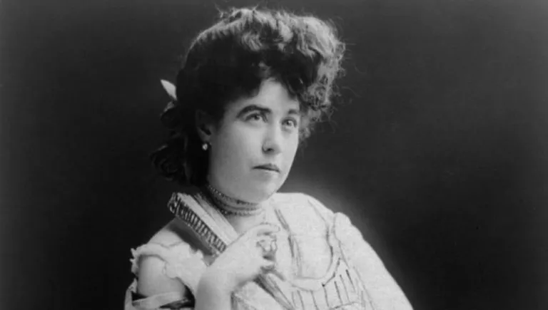 “Непотопляемая” Молли Браун (Margaret Brown), жена известного бизнесмена “Непотопляемая” Молли Браун (Margaret Brown), жена известного бизнесмена