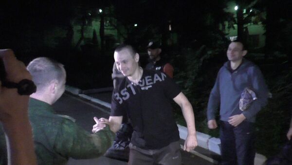 Министр обороны ДНР лично встретил освобожденных из украинского плена