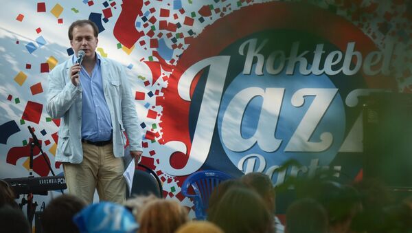 Журналист, культуролог Павел Сурков на лекции в рамках Международного джазового фестиваля Koktebel Jazz Party