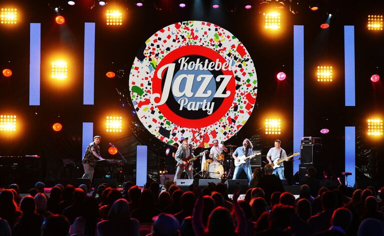 Международный джазовый фестиваль Koktebel Jazz Party. Британский гитарист Уилл Джонс