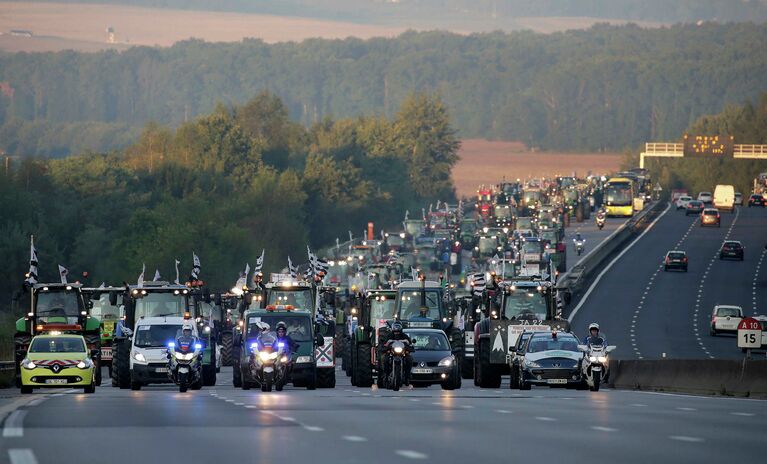 Акция протеста фермеров в Париже