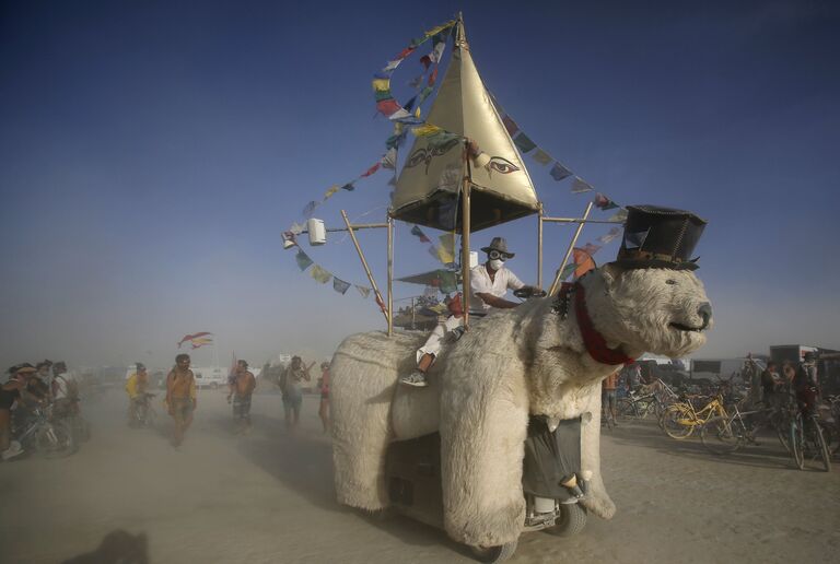 Арт-фестиваль Burning Man в пустыне Блэк-Рок, штат Невада