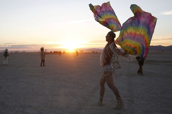 Арт-фестиваль Burning Man в пустыне Блэк-Рок, штат Невада