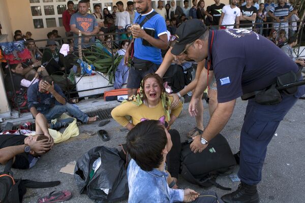 Столкновения греческой полиции и афганских беженцев на острове Лесбос