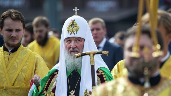 Патриарх Кирилл возглавил крестный ход в честь святителя Петра. Архивное фото