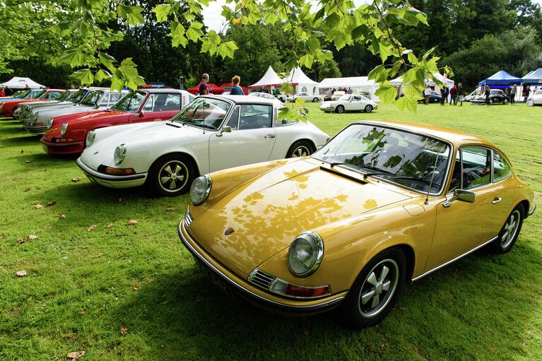 Выставка Porsche Classics at the Castle в Лондоне