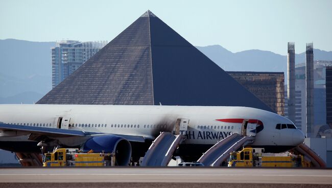 Самолет авиакомпании British Airways, загоревшийся в аэропорту Лас-Вегаса