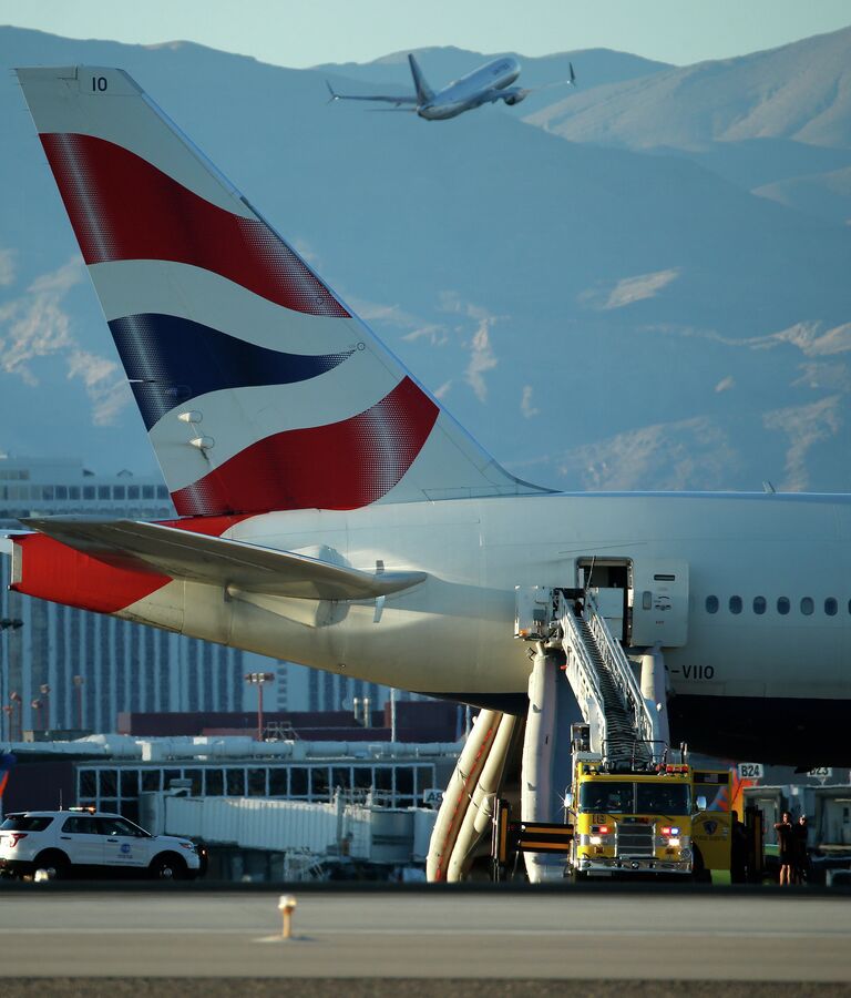 Самолет авиакомпании British Airways, загоревшийся в аэропорту Лас-Вегаса