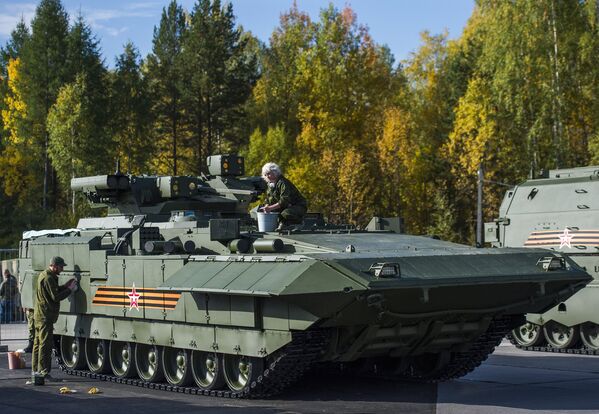 БМП Т-15 Армата на выставке Russia arms expo