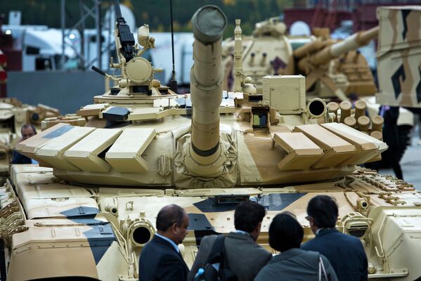 Танк Т-72-63 на выставке Russia arms expo