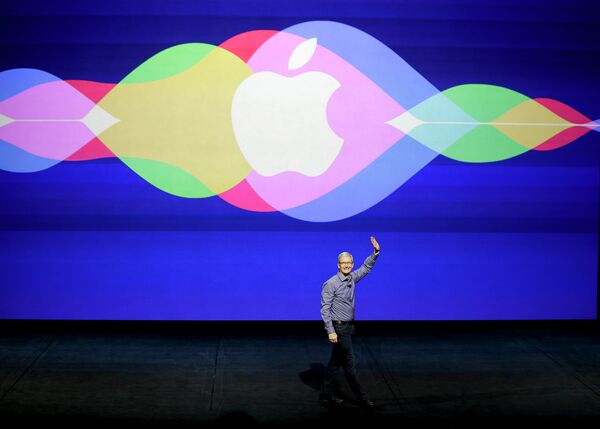 Генеральный директор Apple Тим Кук во время презентации в Сан-Франциско
