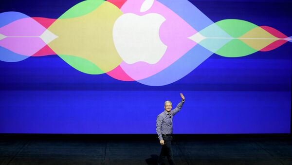 Генеральный директор Apple Тим Кук во время презентации в Сан-Франциско. Архивное фото