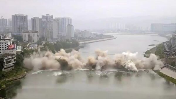 Контролируемый взрыв моста в Китае