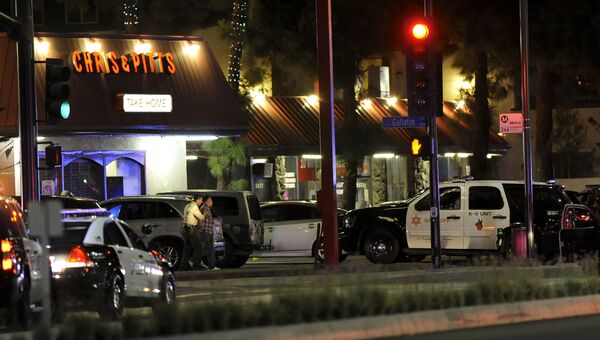 Ресторан Chris' and Pitt's в Лос-Анджелесе, где злоумышленник захватил заложников, 10 сентября 2015