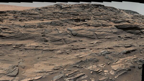 Марсоход Curiosity сделал панораму дюн Марса