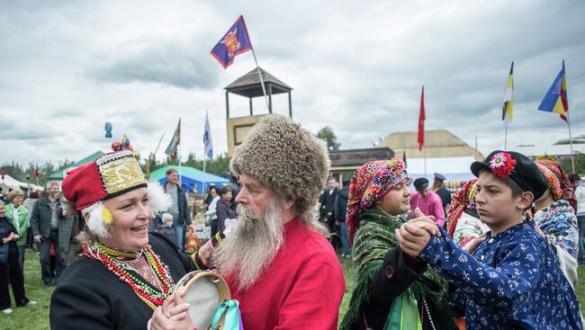 Участники 5-го международного фестиваля Казачья станица Москва. Архивное фото