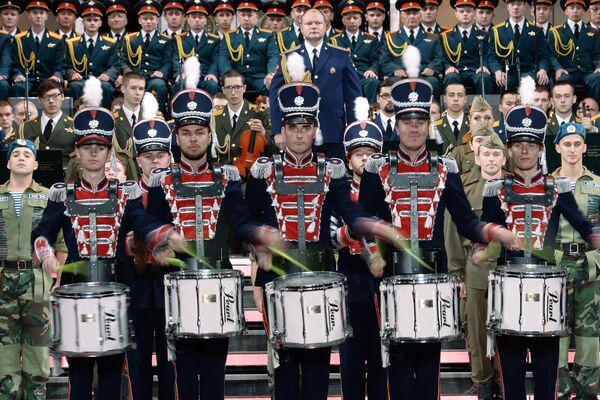 Праздничный концерт на Фрунзенской набережной в рамках фестиваля Армия России в Москве