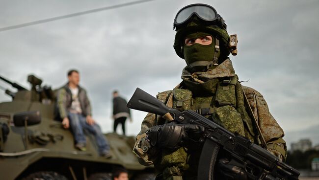 Военнослужащий в экипировке Ратник. Архивное фото