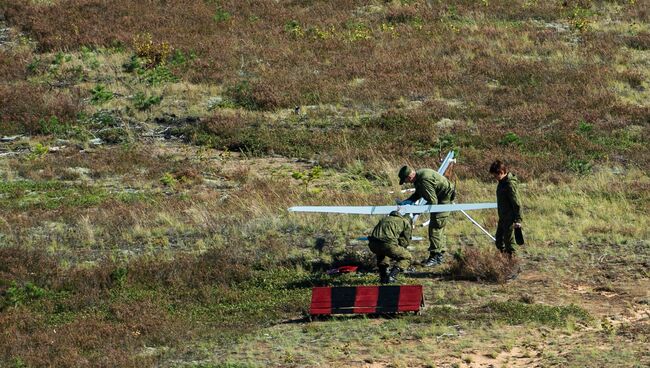 Запуск беспилотного летательного аппарата во время совместных российско-белорусских оперативных учений Щит Союза - 2015