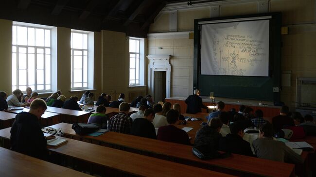 Обучение студентов в Бауманском университете. Архивное фото