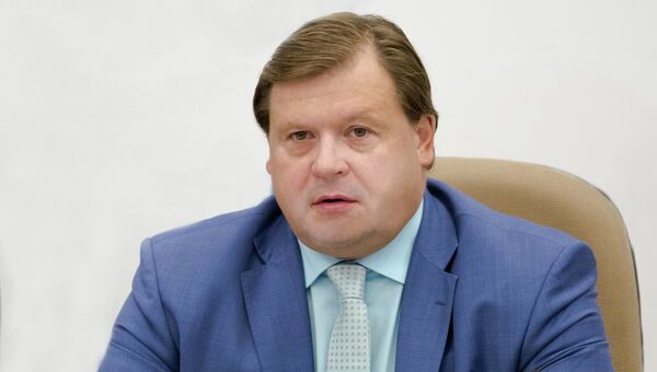 Генеральный директор ОАО ПО Кристалл Максим Шкадов