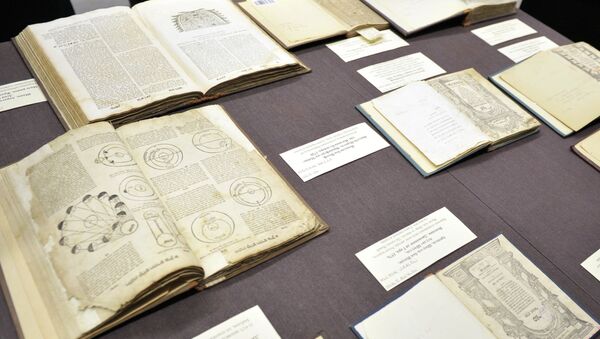Книги из коллекции Шнеерсона. Архивное фото