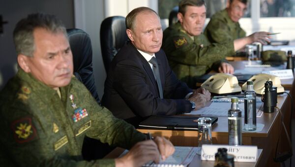 Рабочая поездка президента РФ В.Путина в Оренбургскую область. Архивное фото