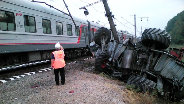 ДТП с участием комбайна и пассажирского поезда в Краснодарском крае