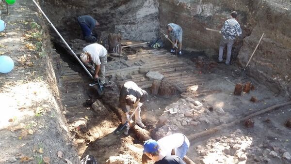 Археологи проводят раскопки. Архивное фото