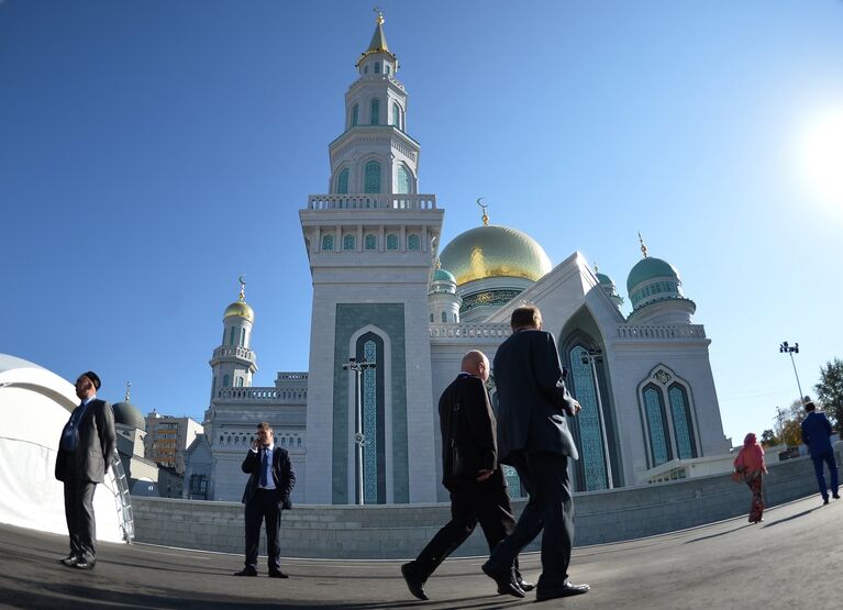 Открытие после реставрации главной мечети Москвы