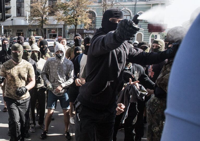 Протестующие у здания городского совета Харькова