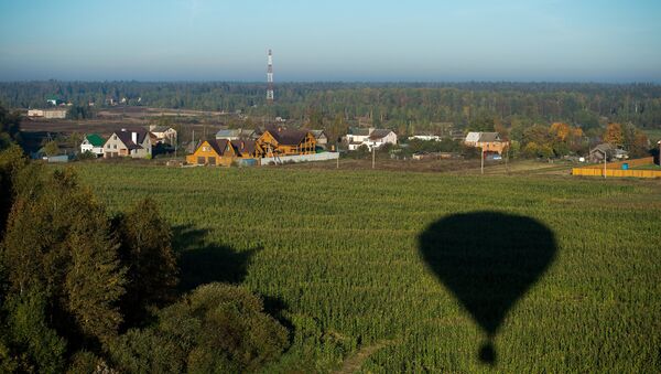 Вид на Рузский район Московской области с высоты птичьего полета. Архивное фото