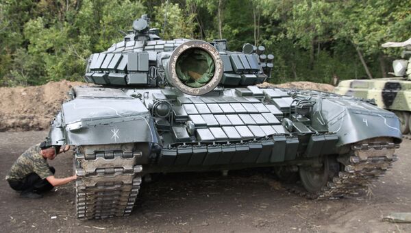Подготовка к соревнованиям танковых экипажей боевых машин на полигоне Торез