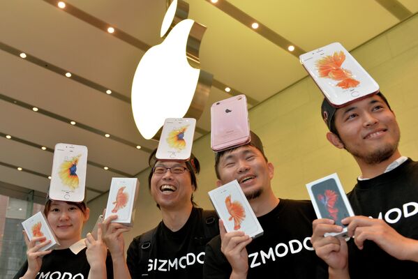 Начало продаж нового iphone в Японии