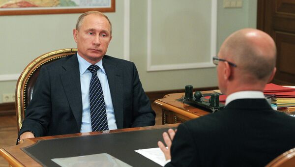Рабочая встреча президента России В.Путина с главой госкорпорации Росатом С.Кириенко