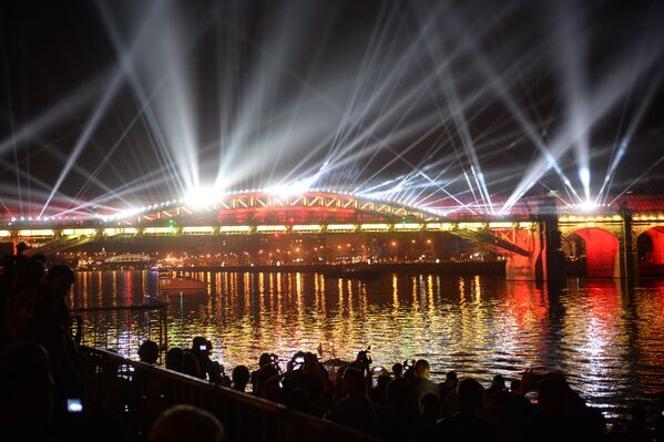 Церемония открытия Московского международного фестиваля Круг света