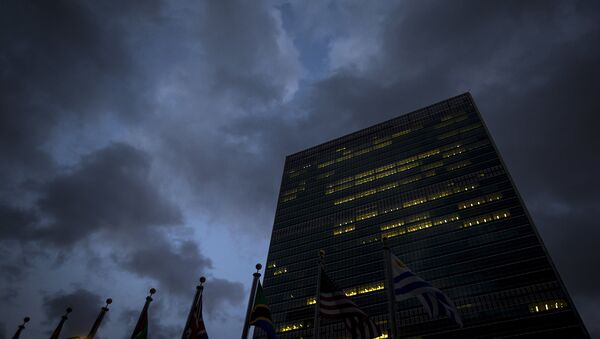 Здание штаб-квартиры ООН на Манхэттене в Нью-Йорке, США. 28 сентября 2015