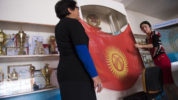 Подготовка к парламентским выборам в Киргизии. Архивное фото