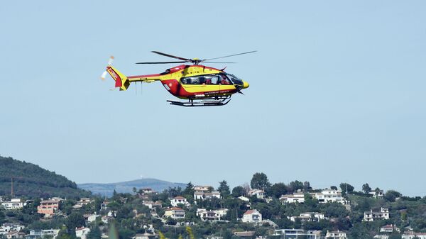 Вертолет со спасателями на юге Франции