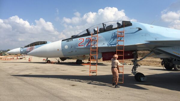 Российский истребитель СУ-30СМ на авиабазе Хмеймим в Сирии