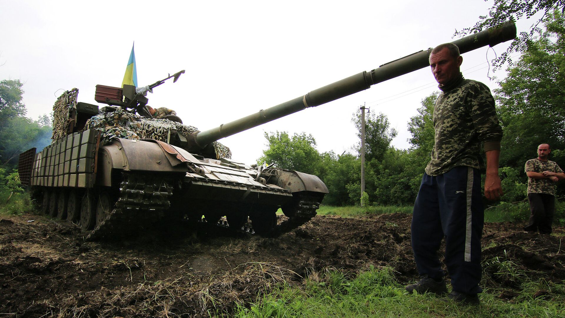 Украинский танк на позиции возле города Счастье, Луганская область - РИА Новости, 1920, 01.07.2022