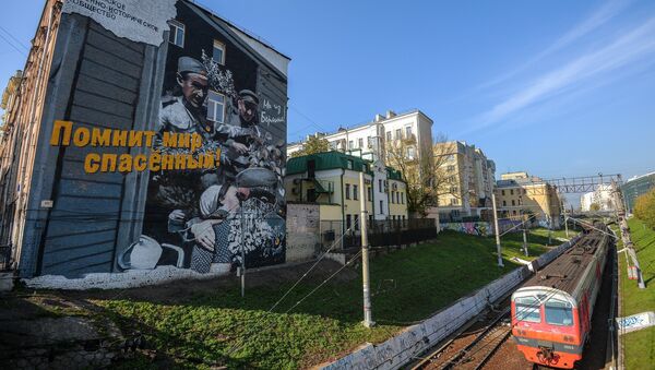 Граффити Поезд Победы (улица Казакова, д.3 с.1) художника Артема Стефанова (Zuk club)