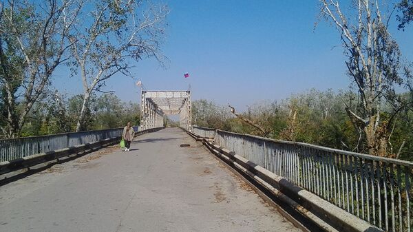 Мост через реку на КПП возле Станицы Луганской