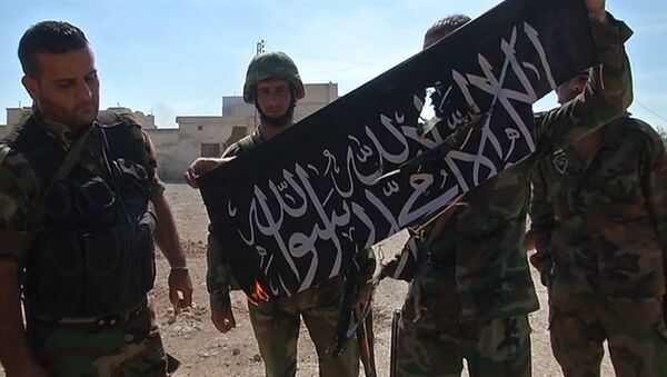 Освобождение Атшана: ликование сирийских солдат и сожжение флага боевиков